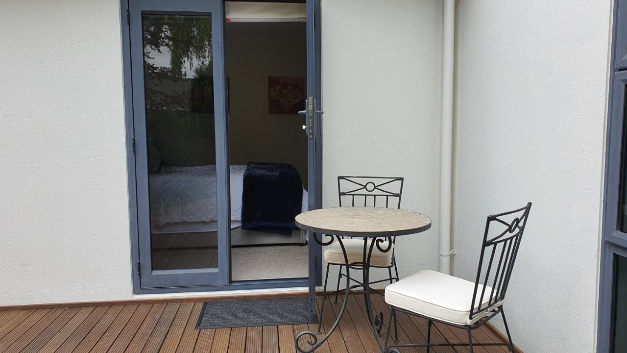 Christchurch Airport House ภายนอก รูปภาพ